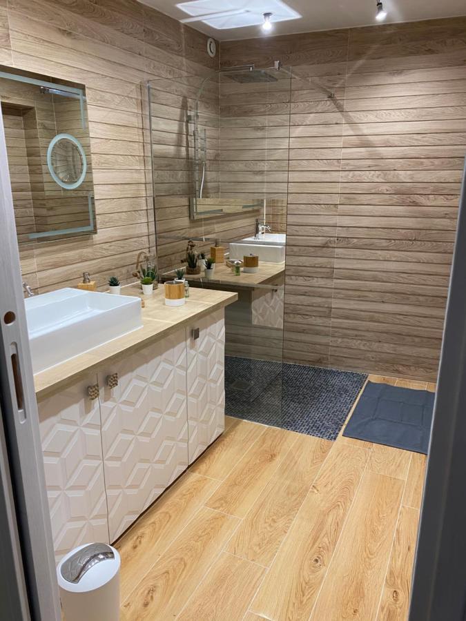 Cavaliere Apt 125M2 Piscine ル・ラヴァンドゥー エクステリア 写真